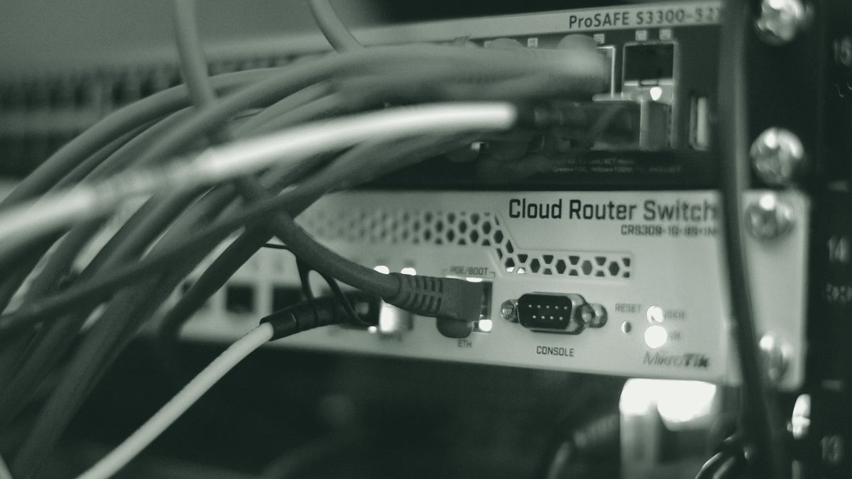 Network cabling in a server rack